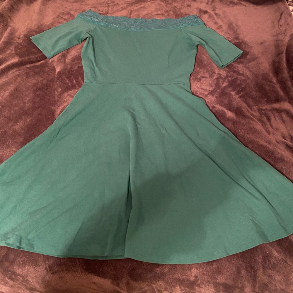 CUTE GREEN DRESS